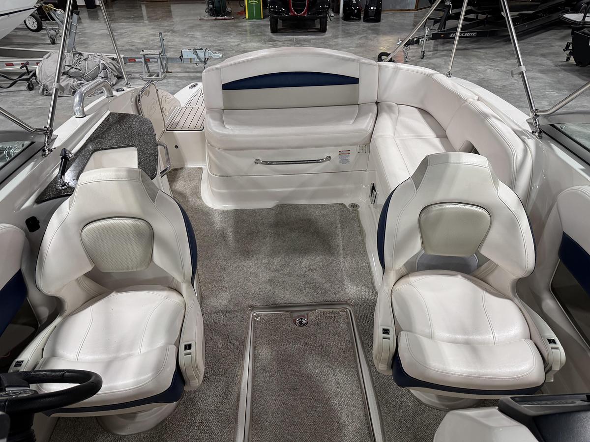Used 2008 Chaparral 244 Sunesta