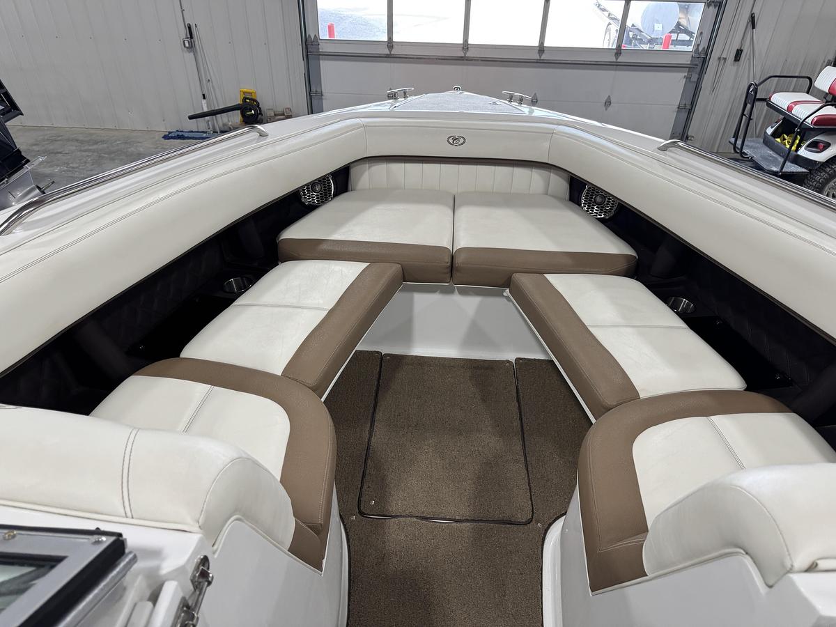 Used 2015 Cobalt 302 BR