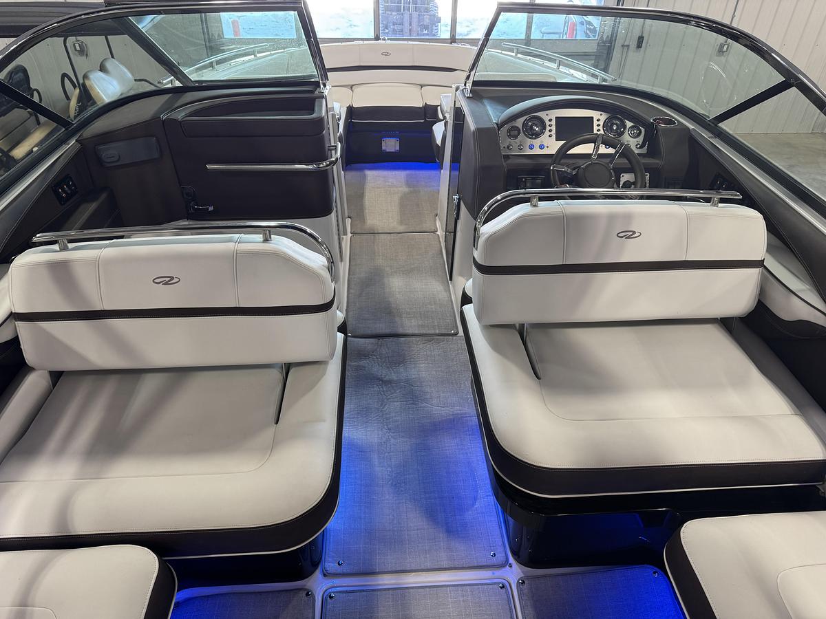 Used 2015 Regal 2800