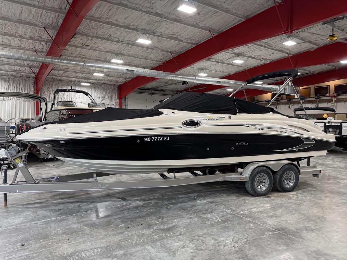 Used 2006 Sea Ray 270 Sundeck
