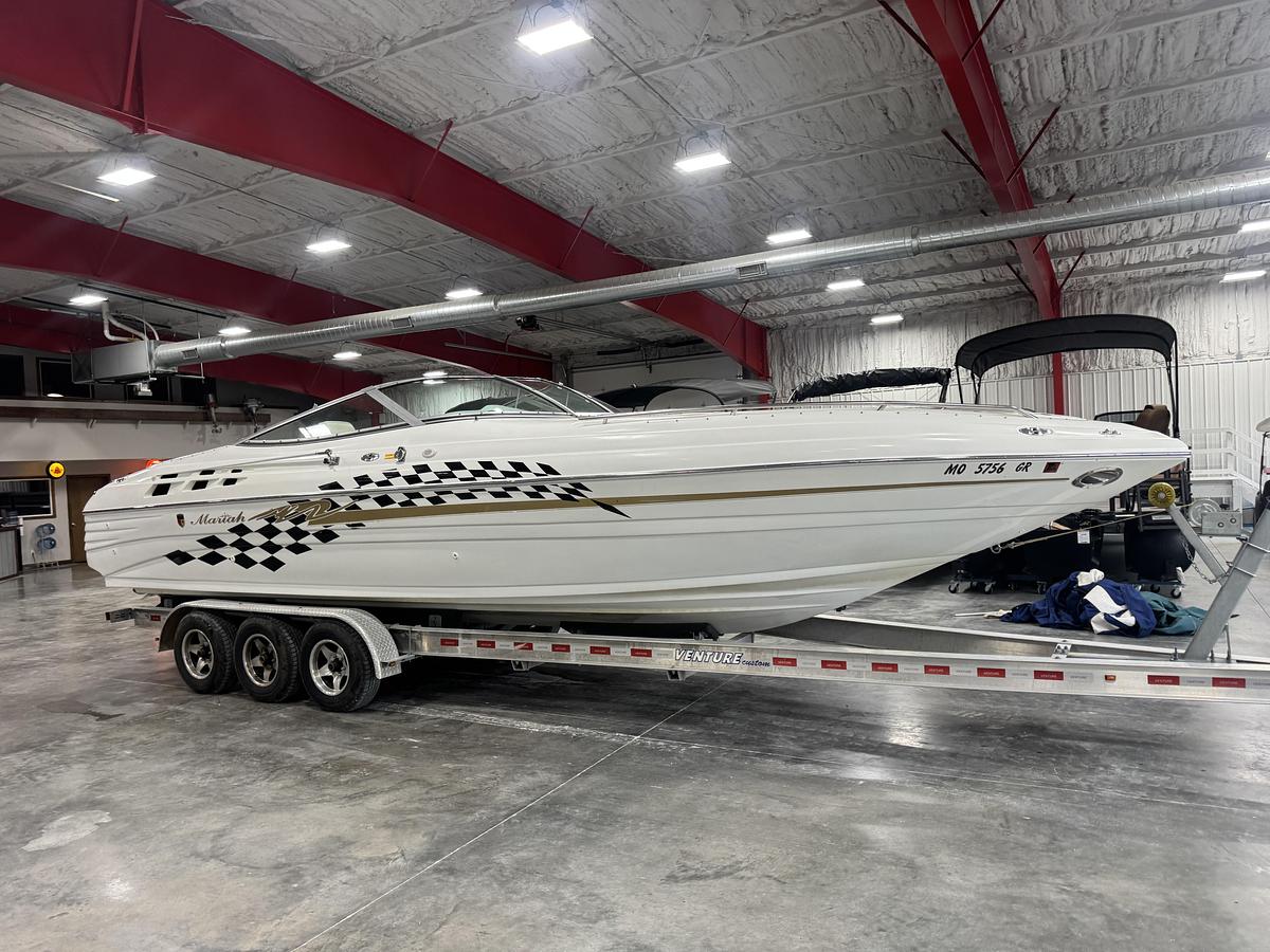 Used 2000 Mariah 302
