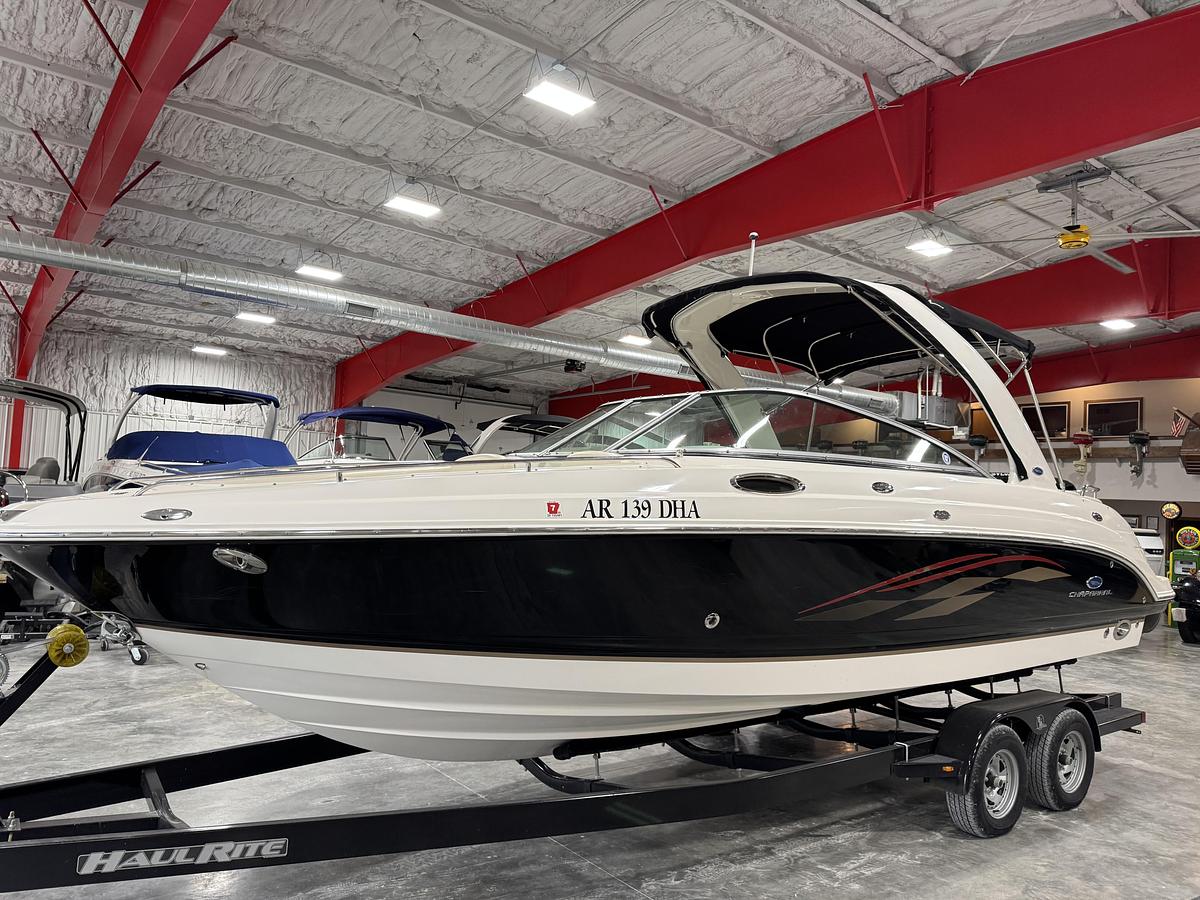 Used 2005 Chaparral 256 SSI