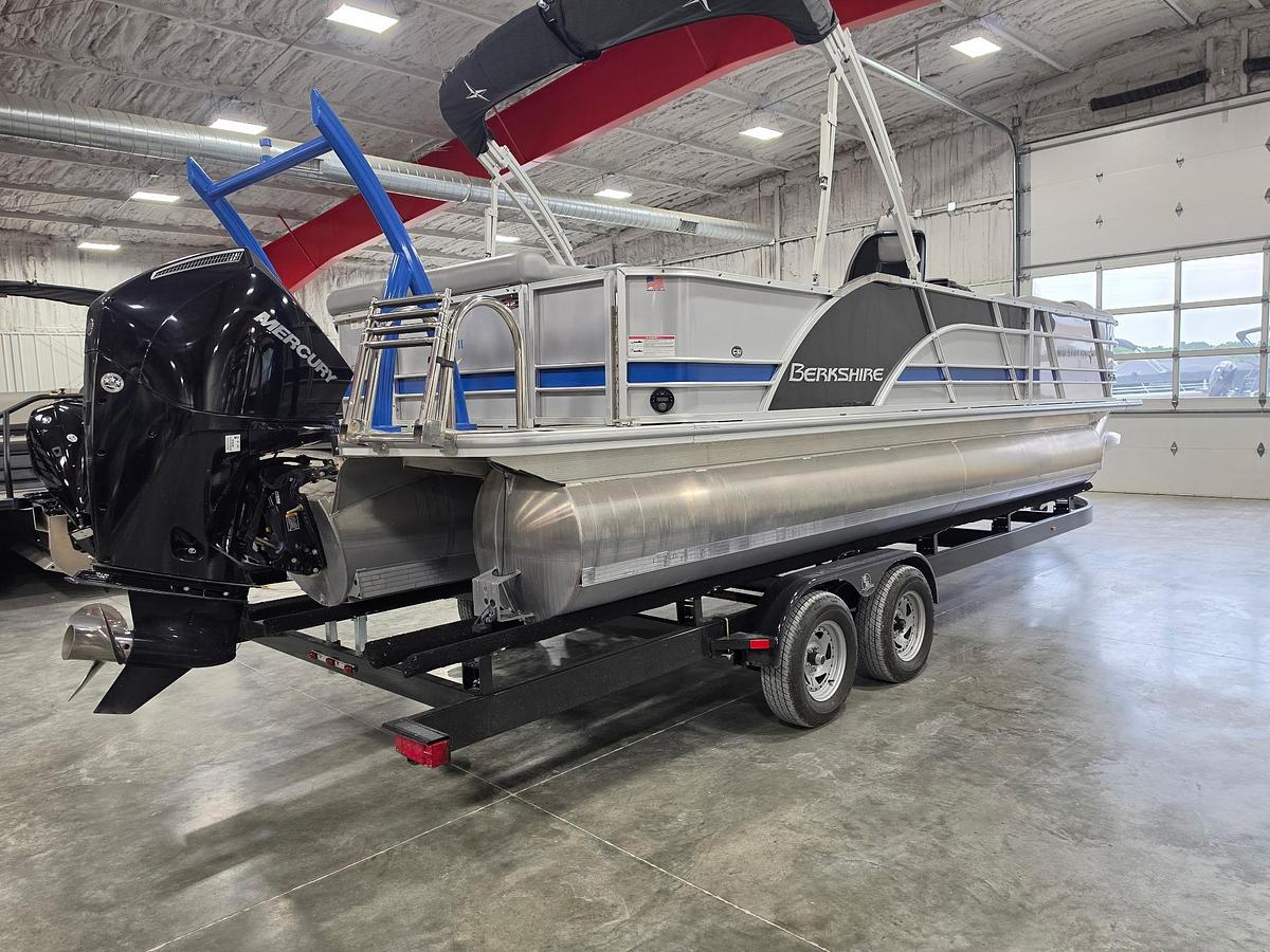 Used 2022 Berkshire 25 CTS
