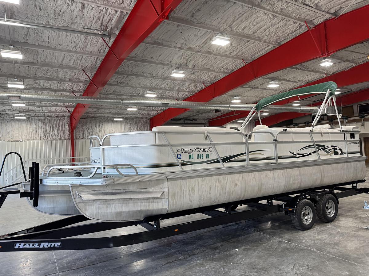 Used 2001 PlayCraft 2600 Powertoon