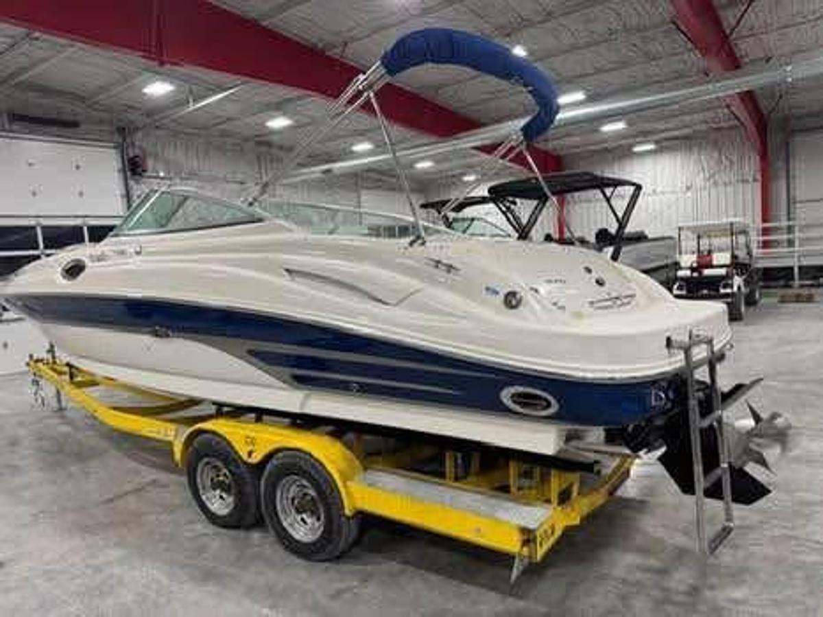Used 2004 Sea Ray 270 Sundeck