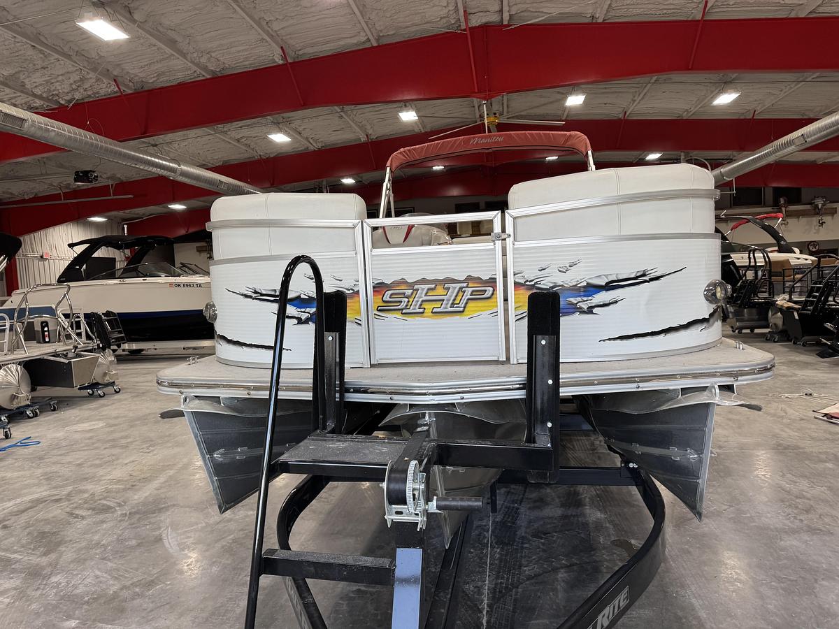 Used 2010 Monterey 25 X-Plode