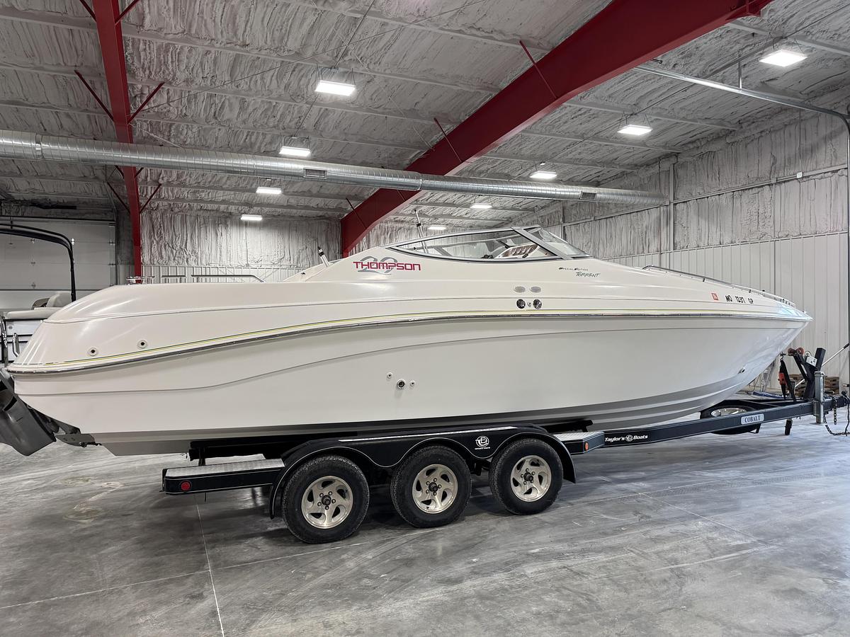 Used 1997 Thompson 29 Torrent