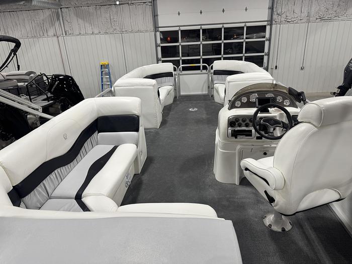 Used 2006 Sundancer Pontoons 260 Majestic