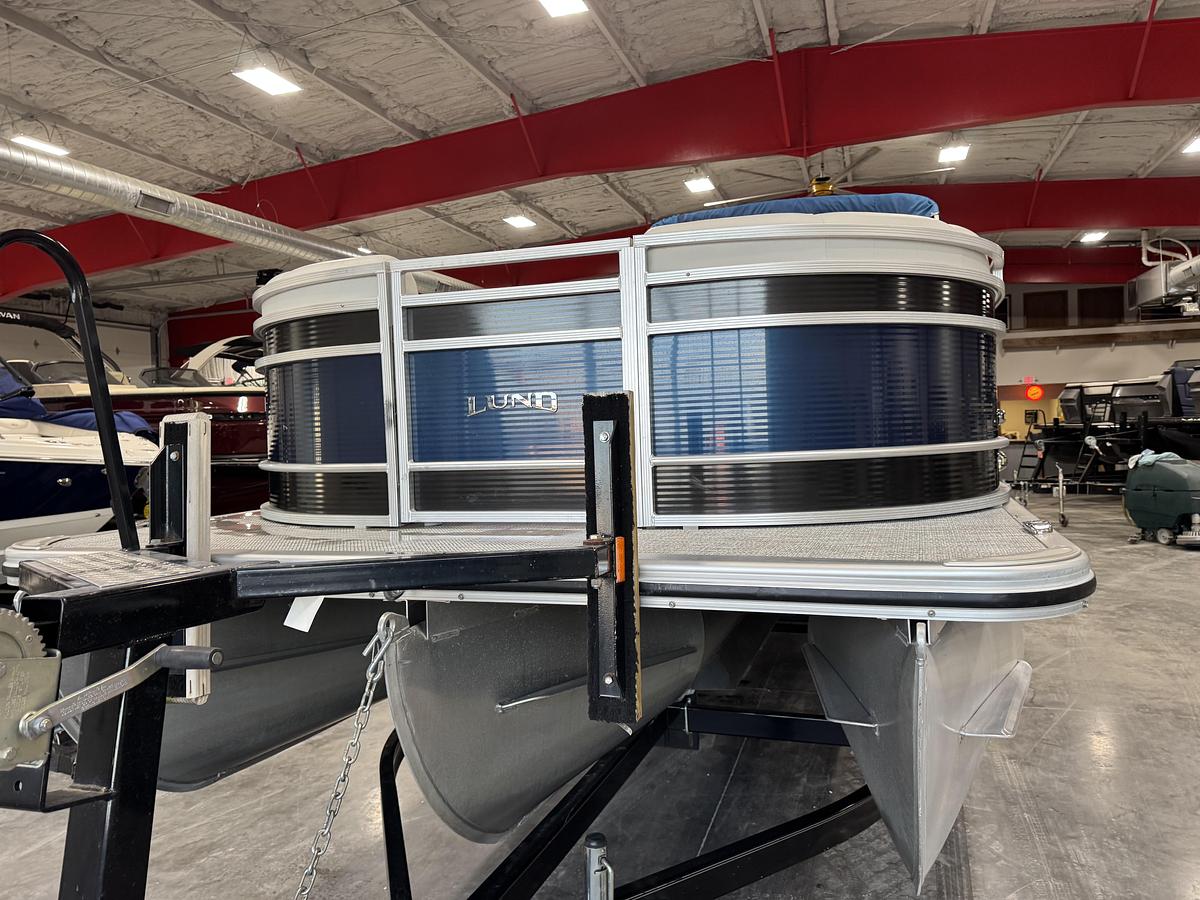 Used 2018 Lund LX 240