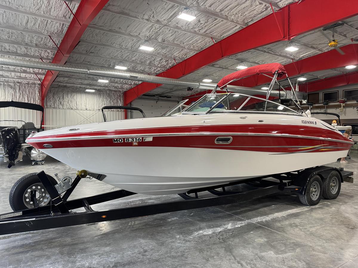 Used 2005 Four Winns 250 Horizon