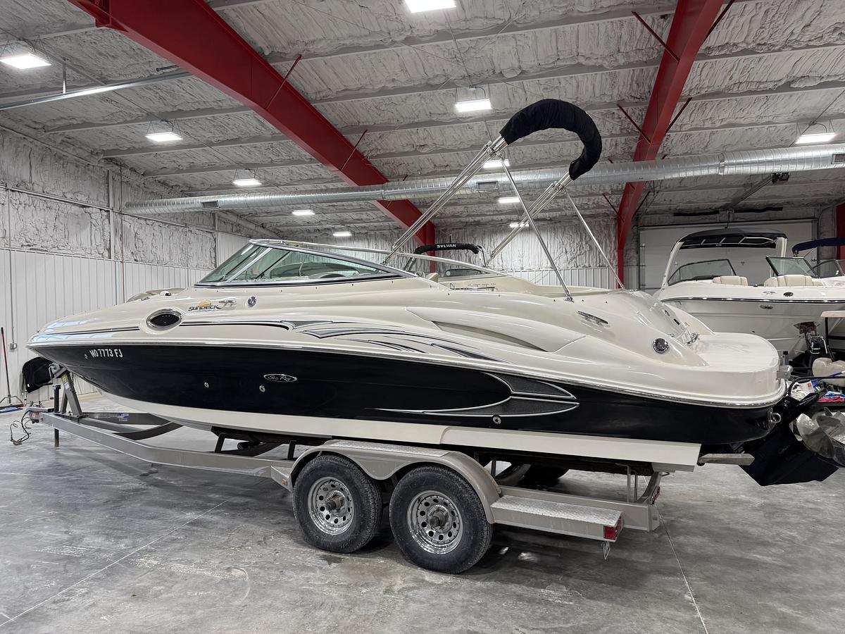 Used 2006 Sea Ray 270 Sundeck