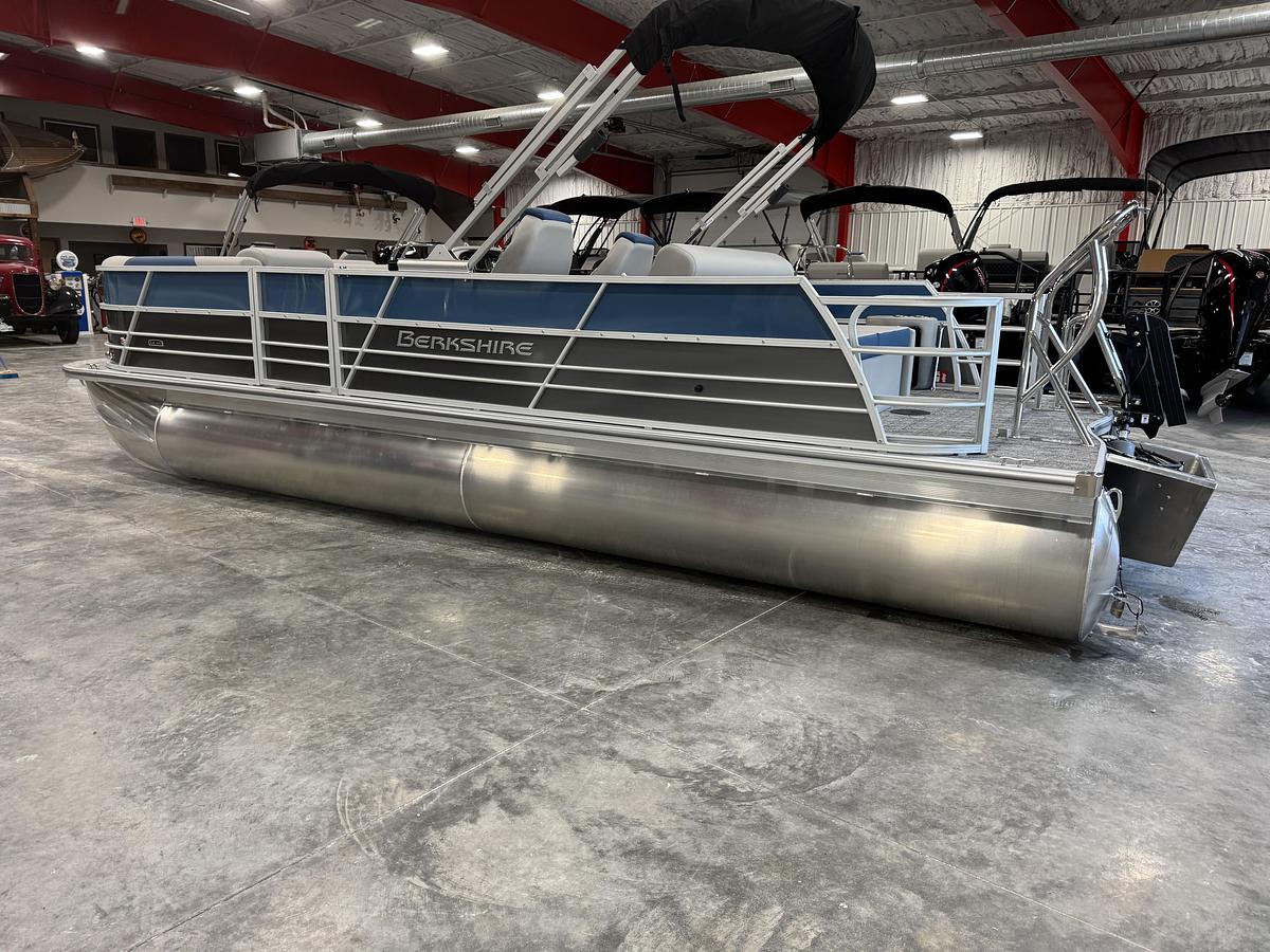 2026 Berkshire 24 UL LE