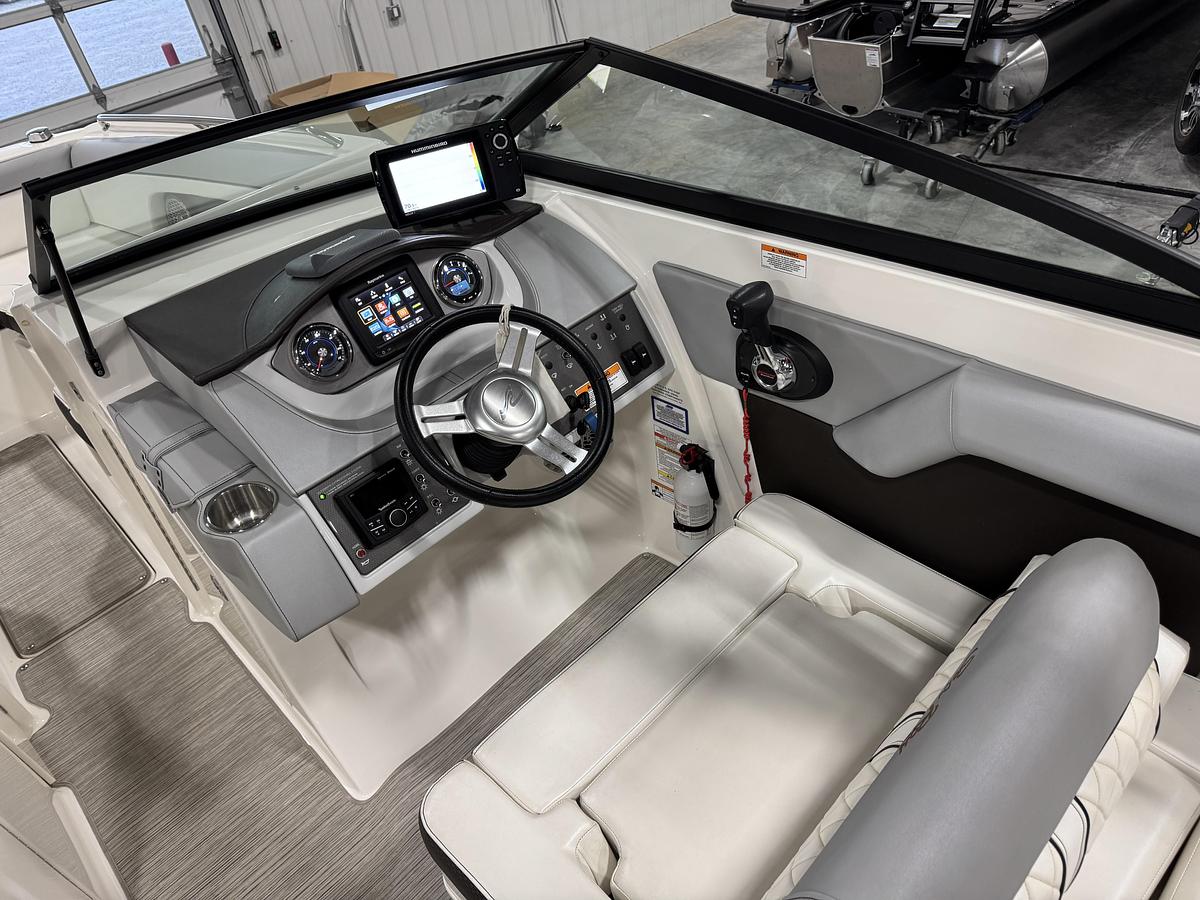 Used 2015 Sea Ray SDX 270