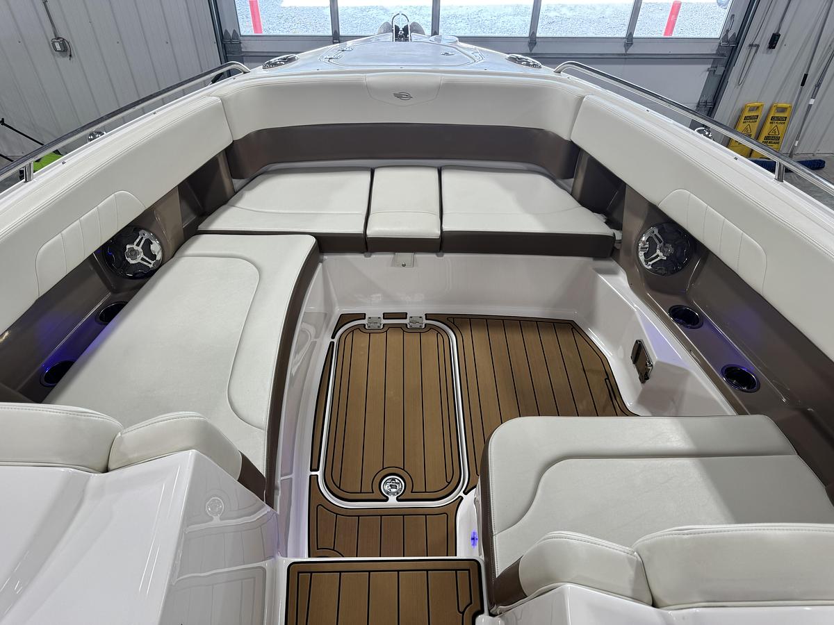 Used 2016 Chaparral 337 SSX