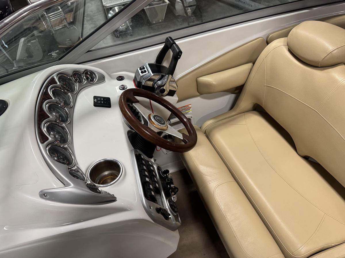 Used 2012 Crownline 325 SS