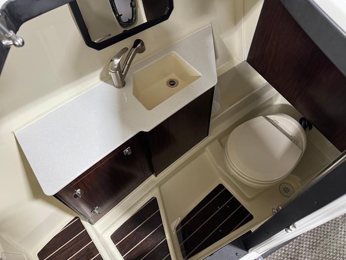 Used 2016 Monterey 328 SS