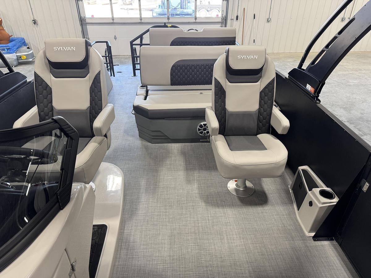 2026 Sylvan L-5 Platinum