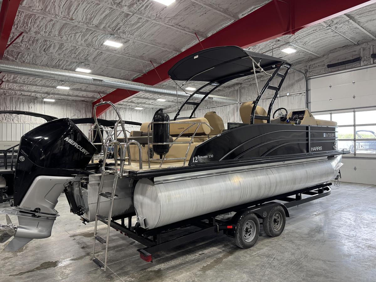 Used 2022 Harris 230 Sunliner
