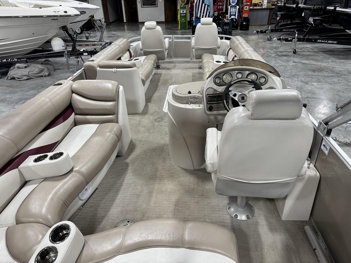 Used 2008 Crest 2570 XRS III