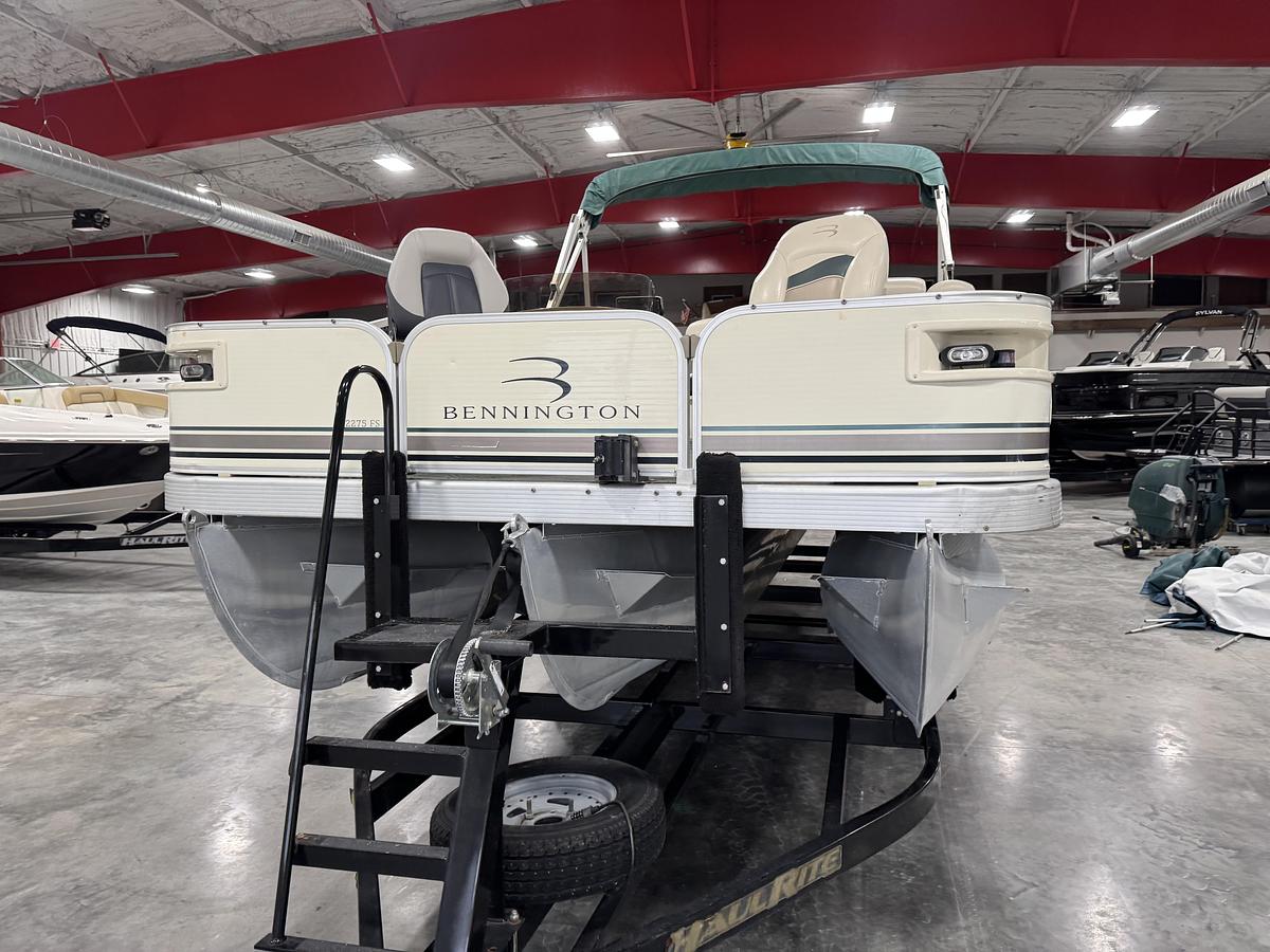 Used 2002 Bennington 2275 FS