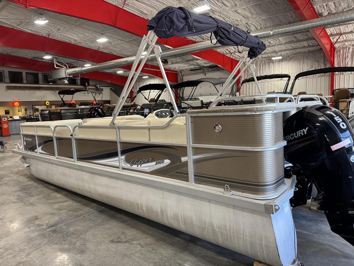 Used 2013 PlayCraft 2400 Clipper