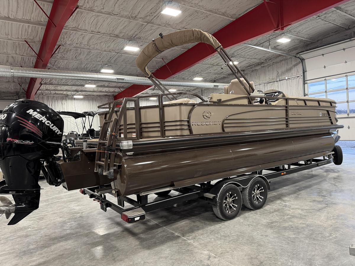 Used 2015 Sun-Tracker 254 Regency