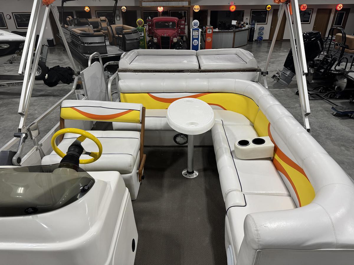 Used 2007 PlayCraft 2400 Clipper