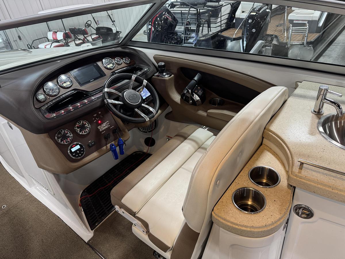 Used 2015 Cobalt 302 BR