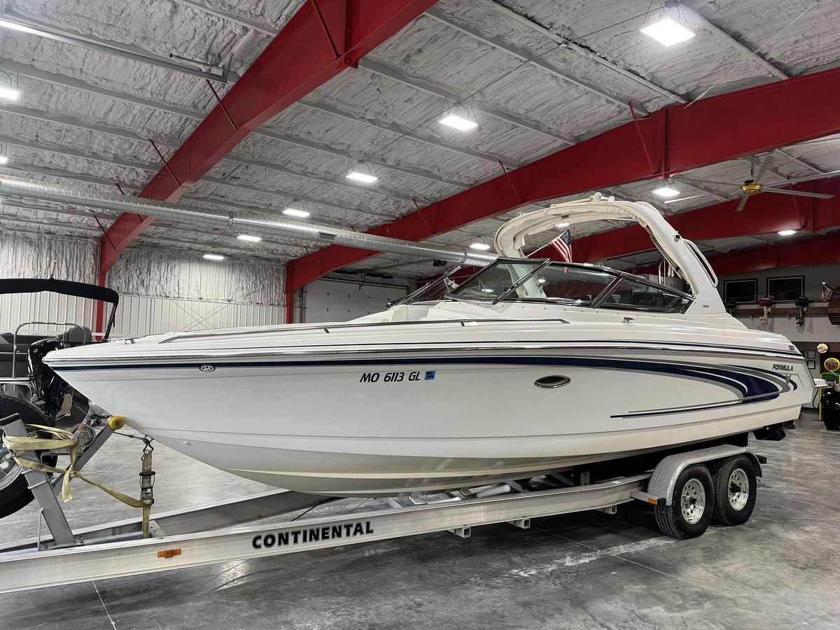 Used 2005 Formula 280 BR