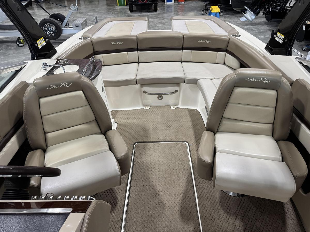 Used 2013 Sea Ray 250 SLX
