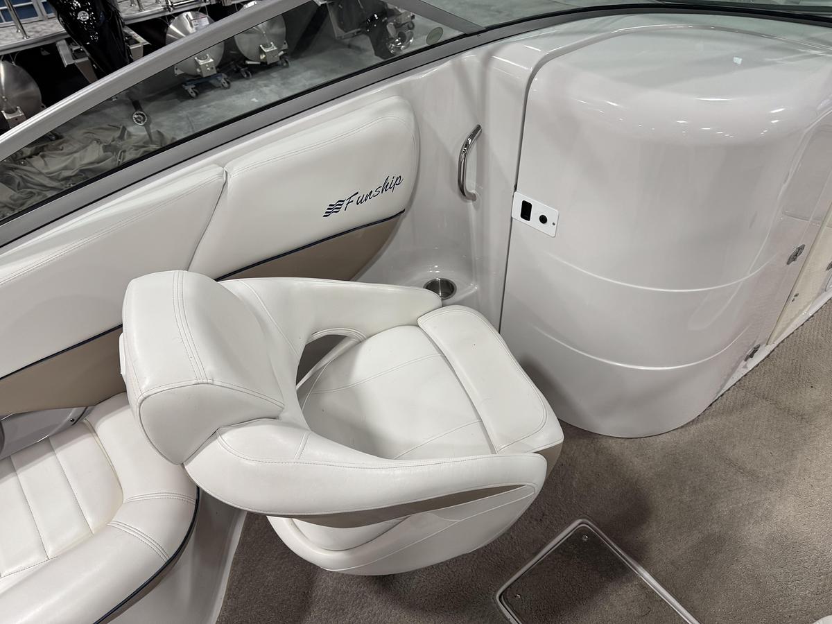 Used 2006 Four Winns 244 Funship