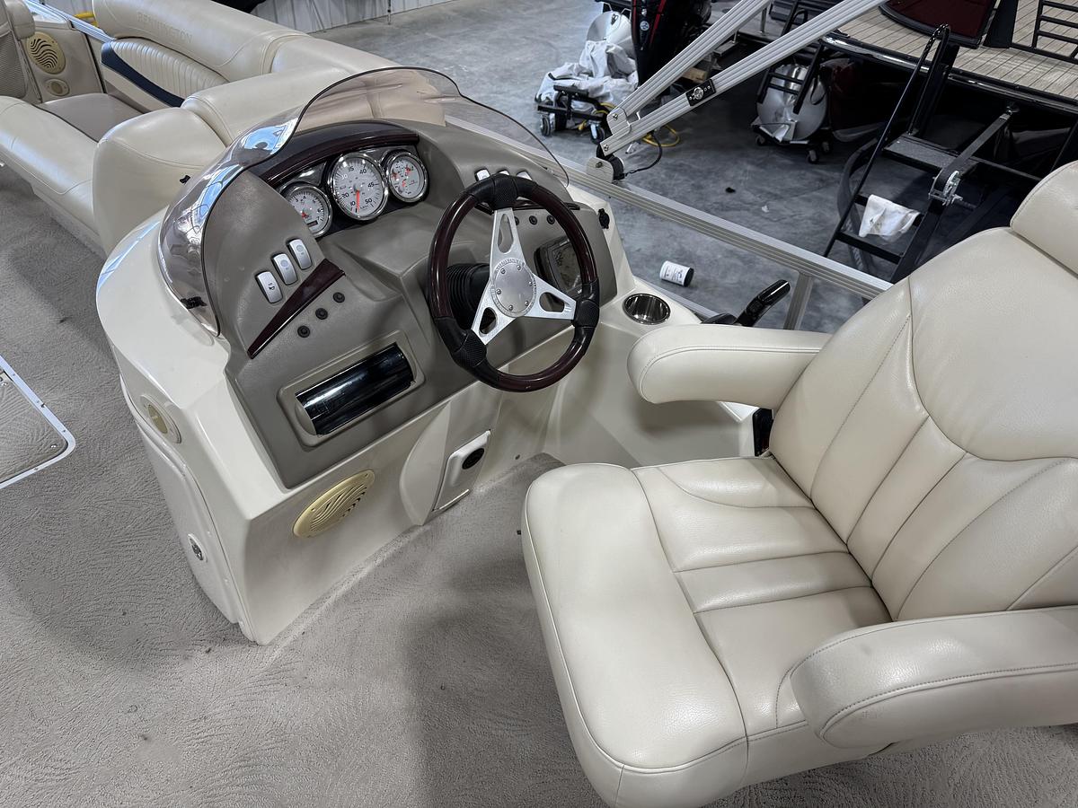 Used 2007 Bennington 2257 RFS