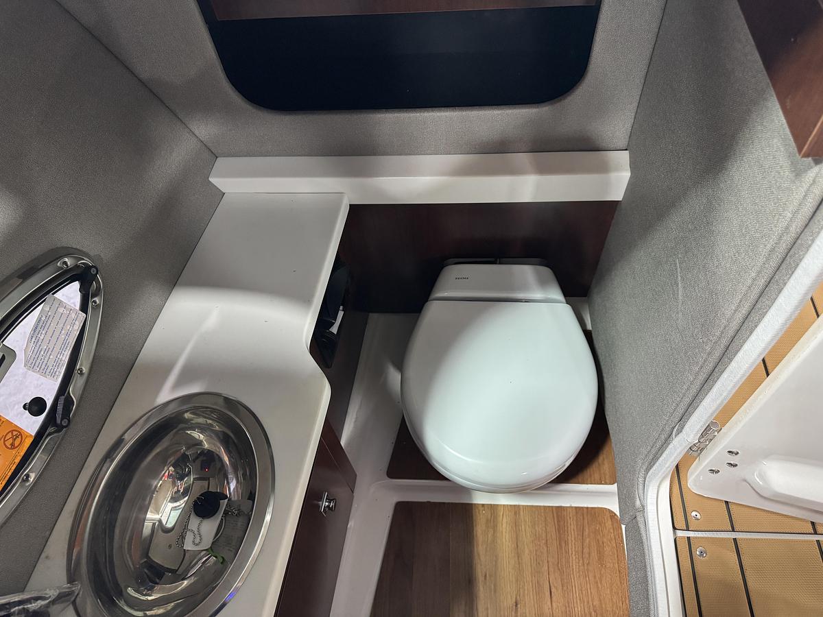Used 2023 Chaparral 305 SSX