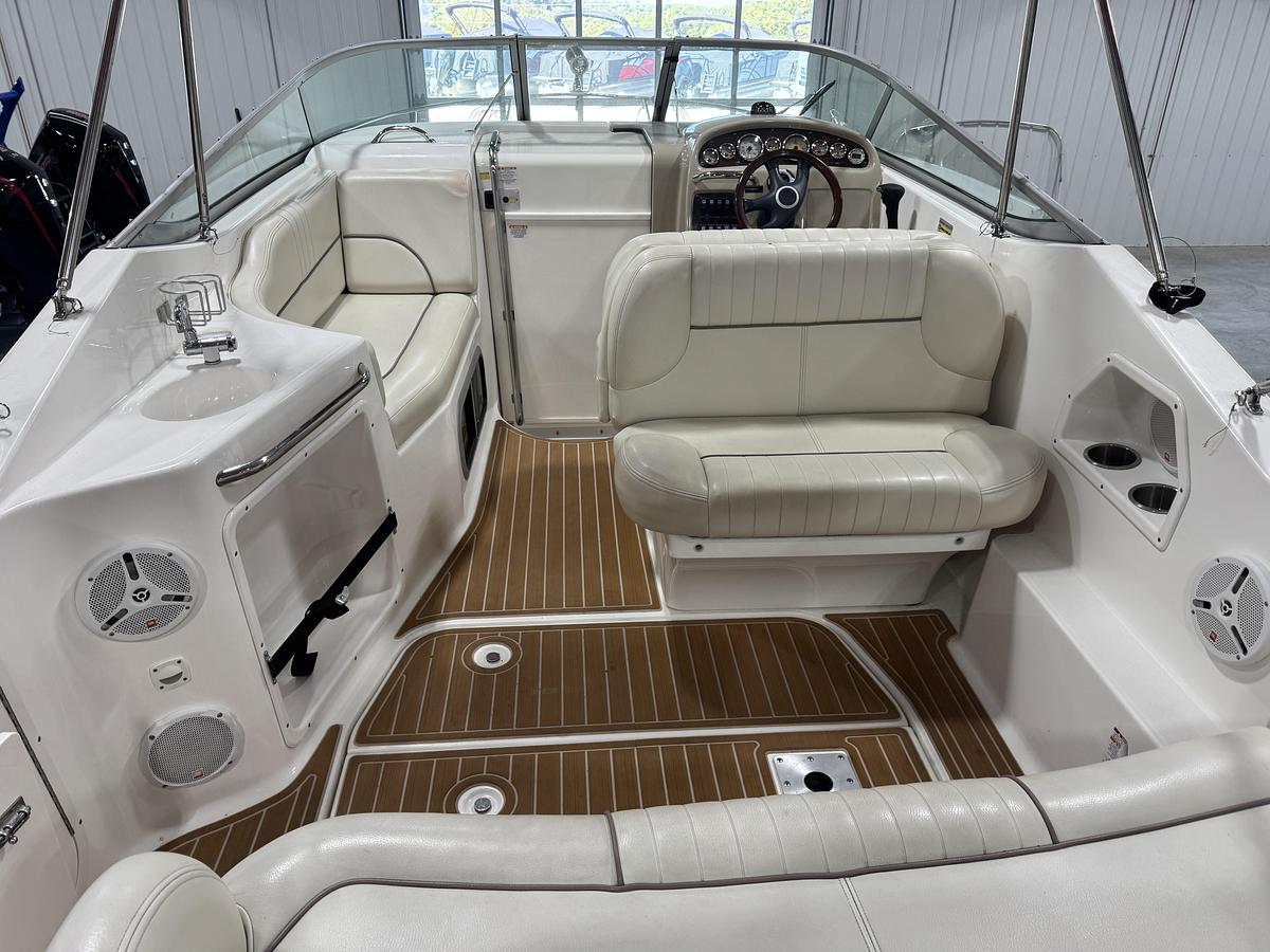 Used 2005 Chaparral 240 Signature