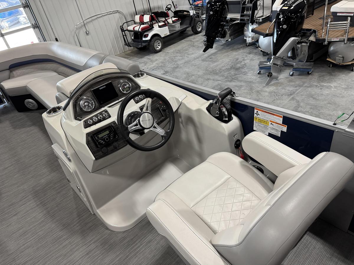 Used 2022 Lowe 270 SS