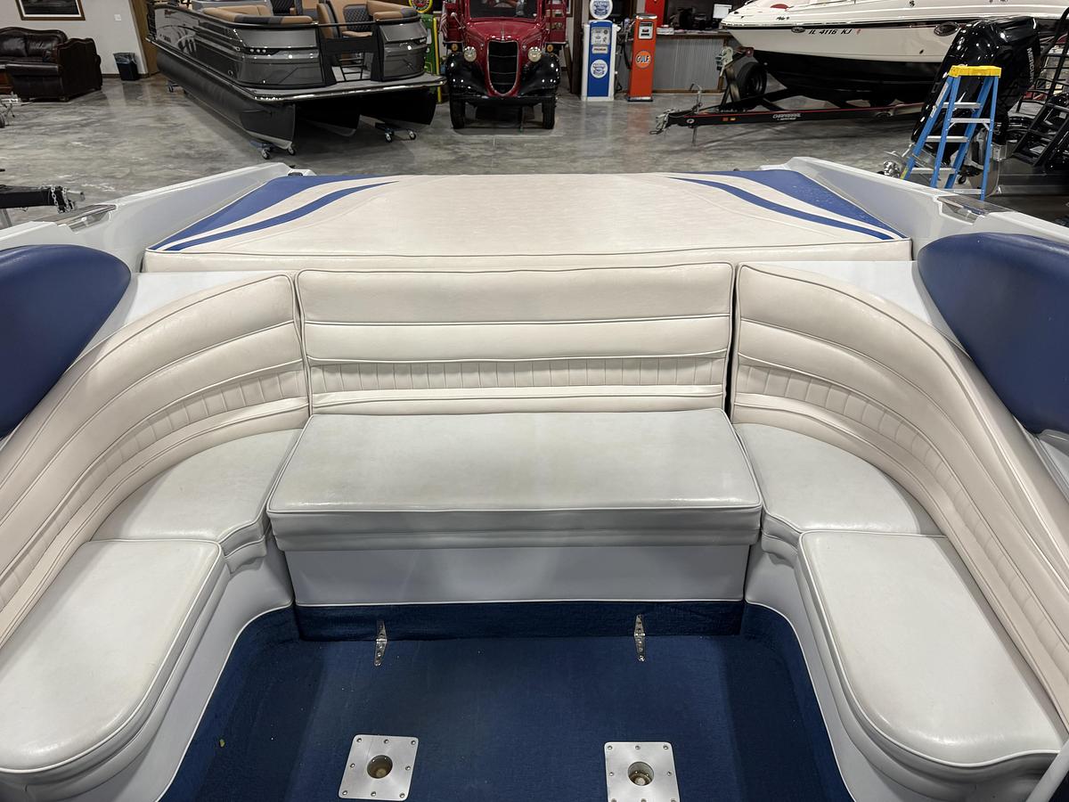 Used 1998 Mariah 272 BR