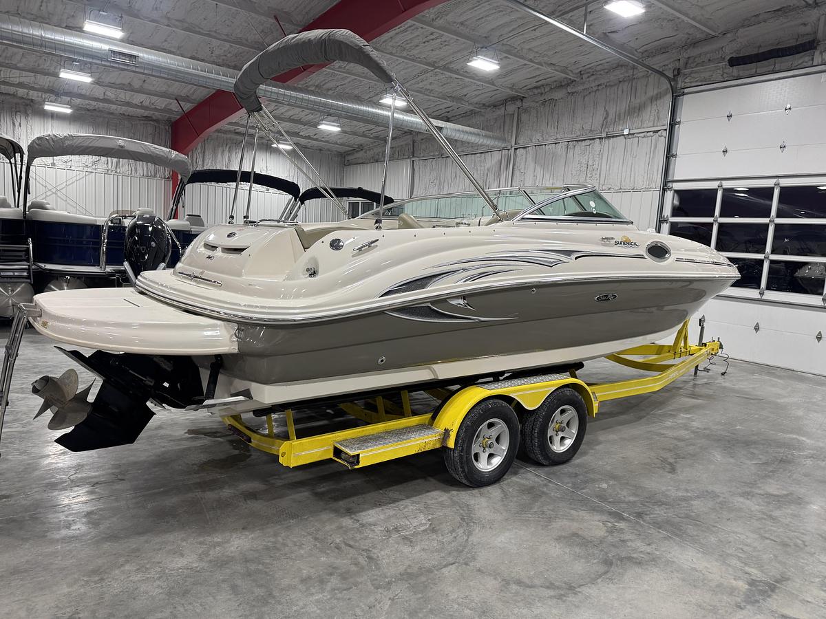 Used 2005 Sea Ray 240 Sundeck
