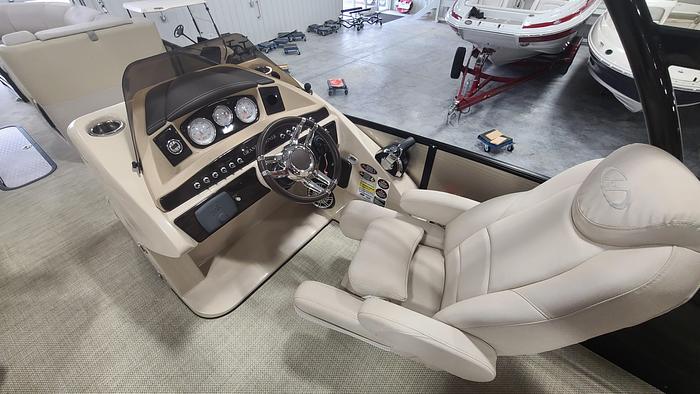 Used 2016 Harris Grand Mariner 270