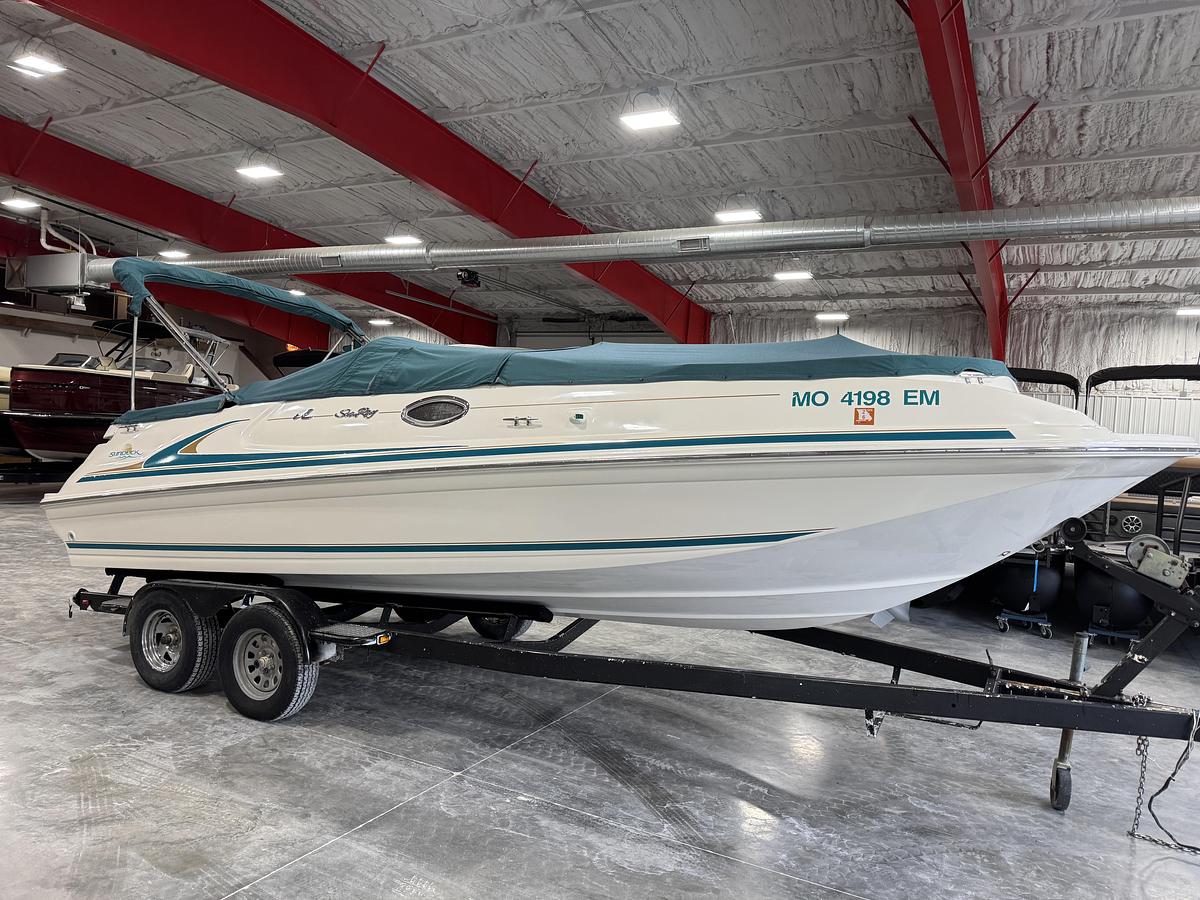 Used 1998 Sea Ray 240 Sundeck