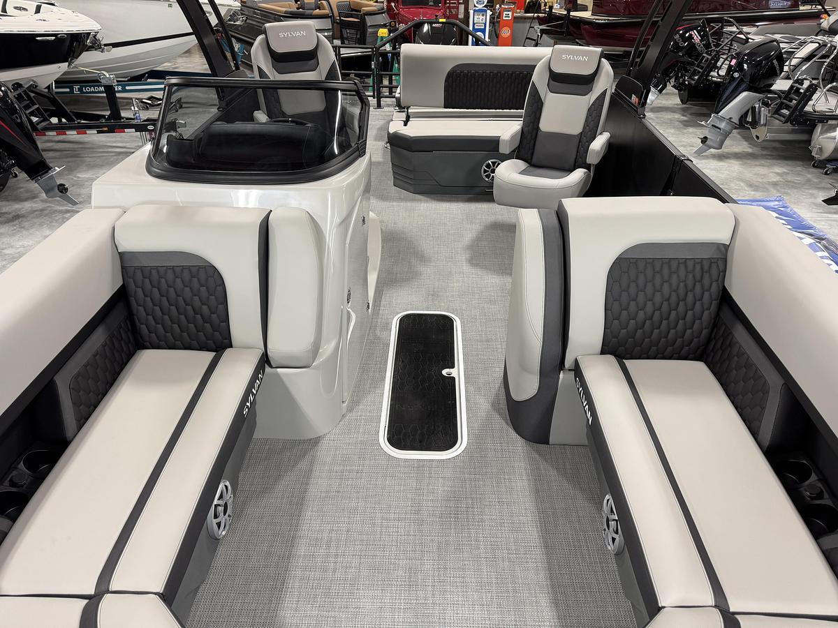 2026 Sylvan L-5 Platinum