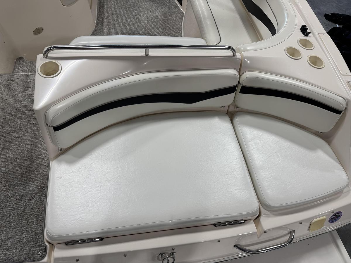 Used 2004 Rinker 282 BR