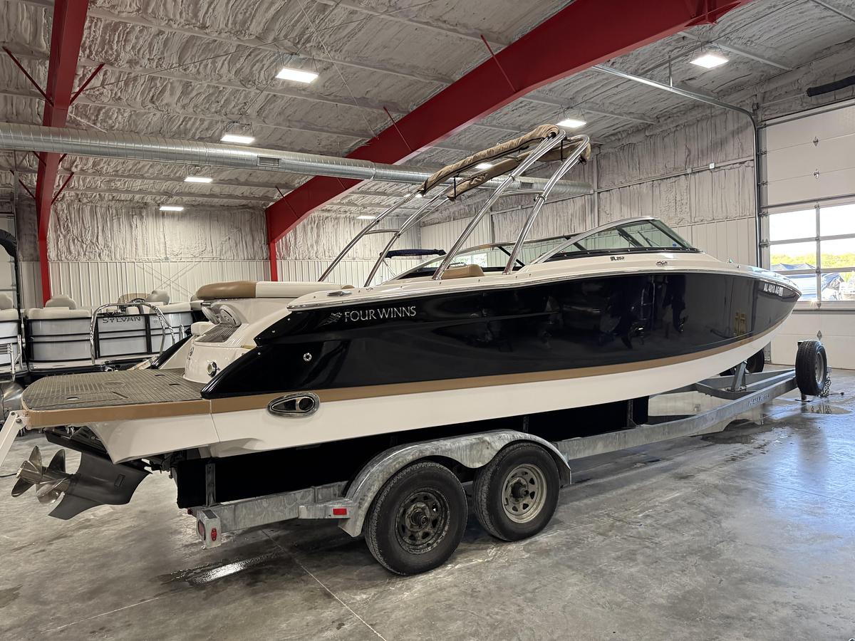 Used 2008 Four Winns SL 262