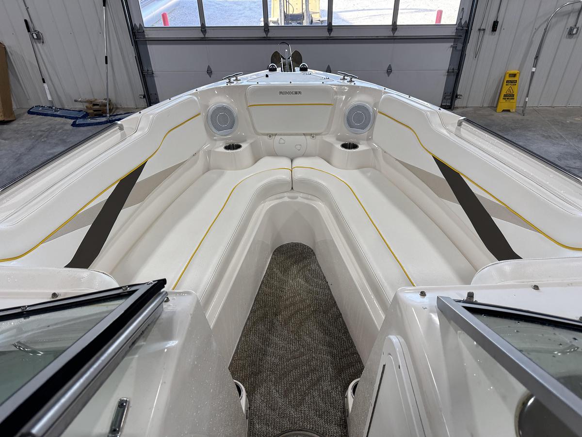 Used 2006 Rinker 282 BR