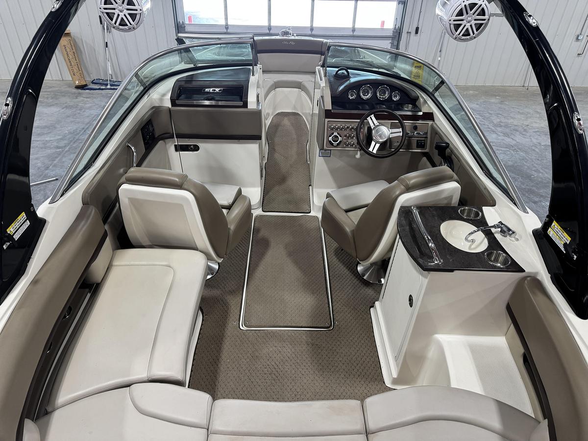 Used 2013 Sea Ray 250 SLX