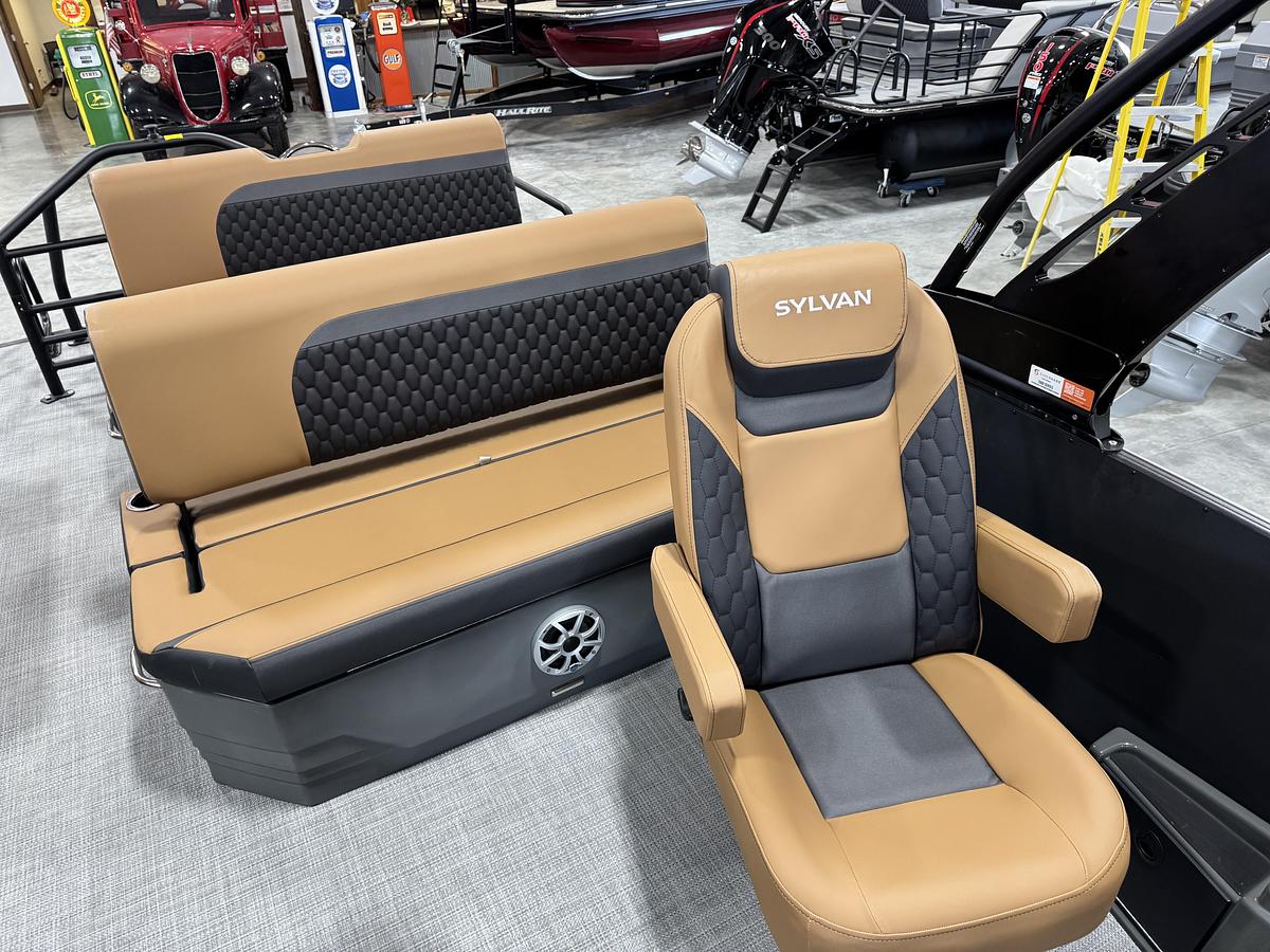 2026 Sylvan L-5 Platinum