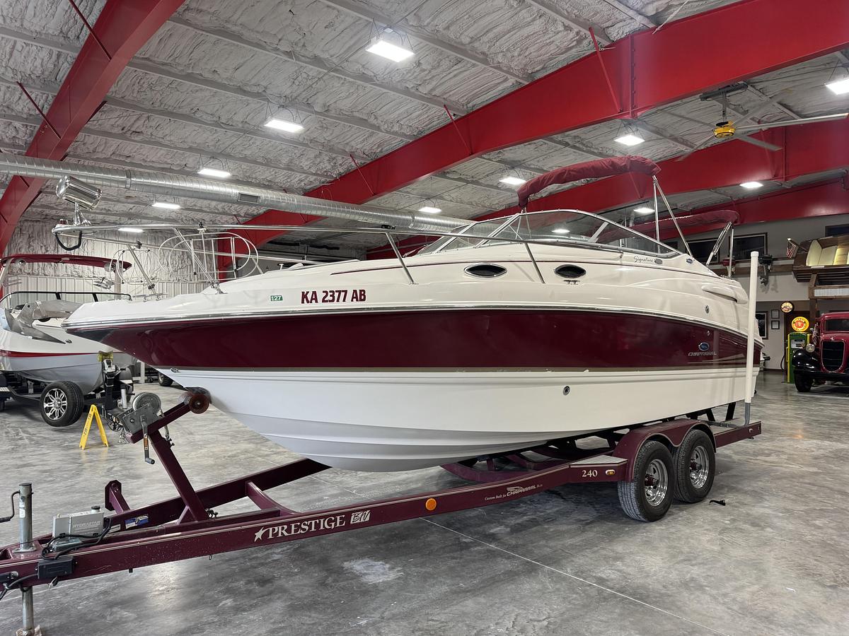 Used 2005 Chaparral 240 Signature