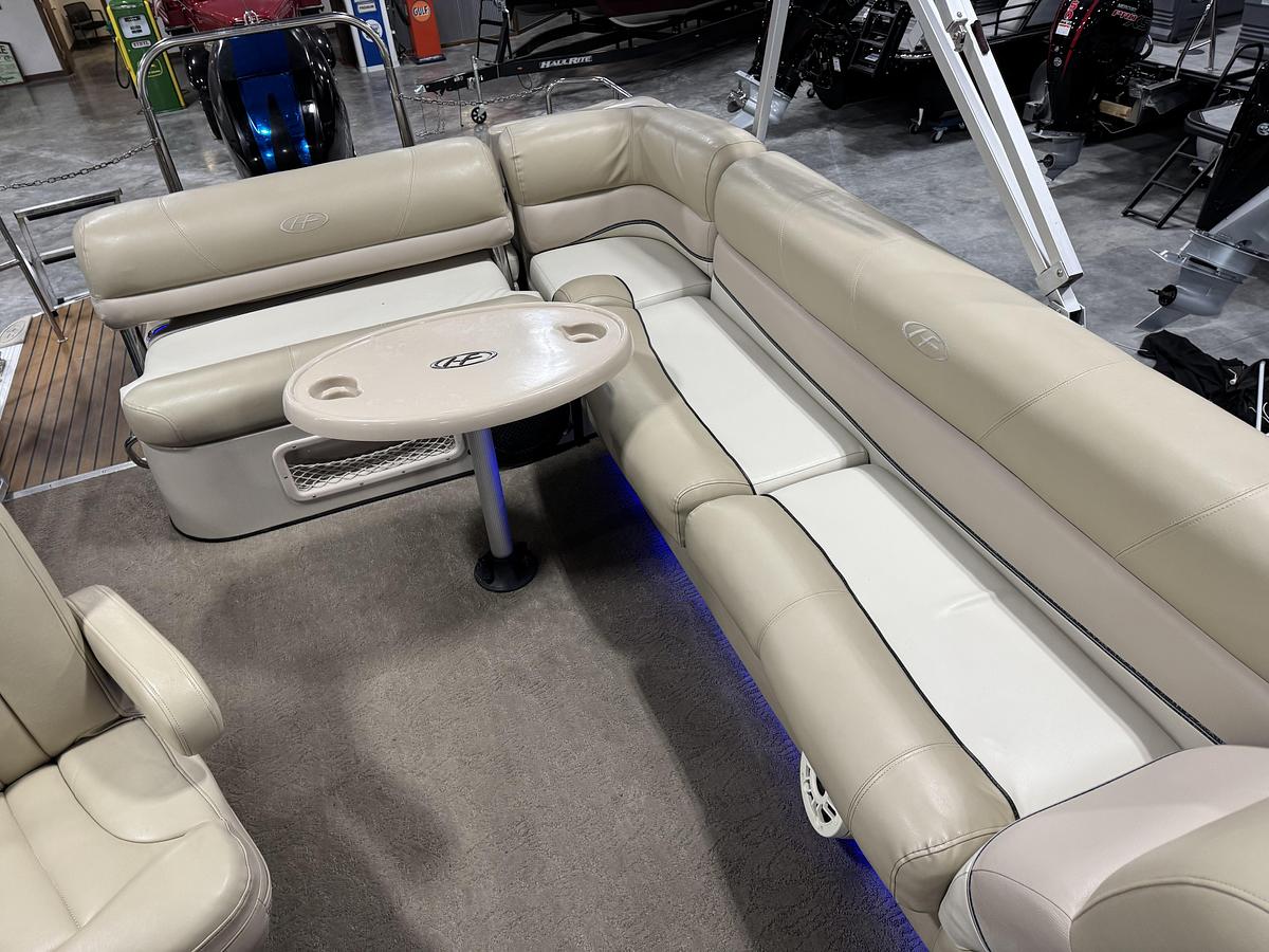 Used 2012 Harris 250 Grand Mariner