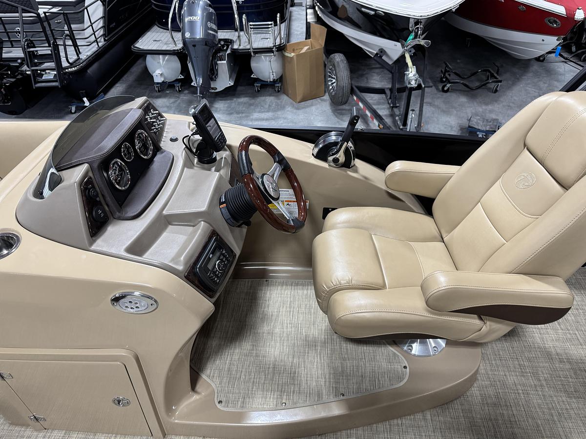 Used 2018 Lowe 250 Retreat