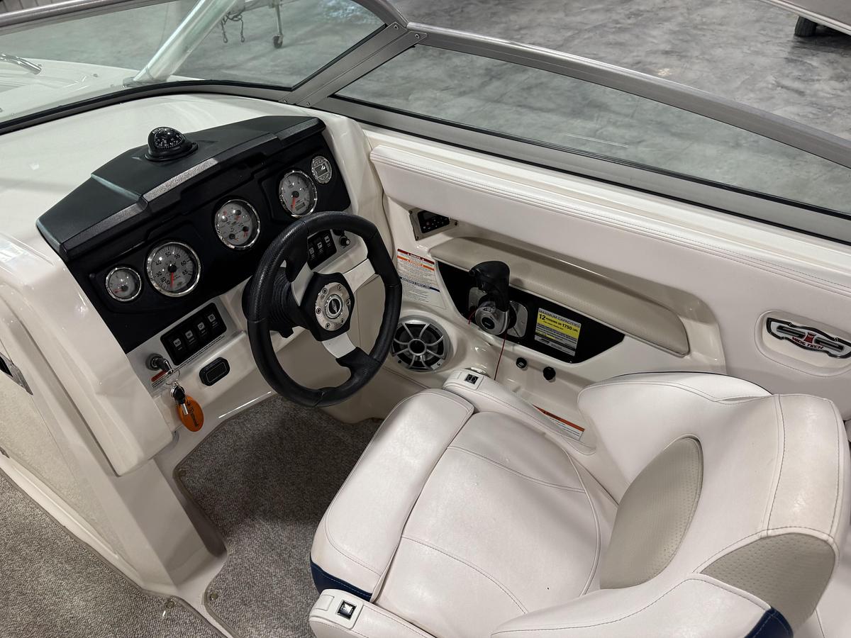 Used 2011 Chaparral 246 SSI