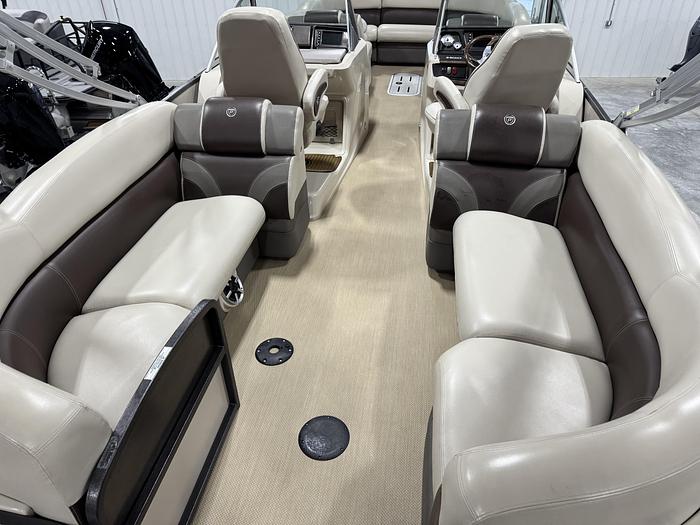 Used 2015 Premier 270 S